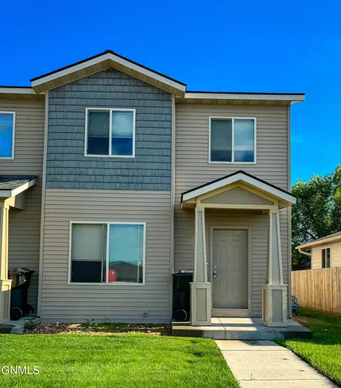 721 9th St E, Williston, ND 58801