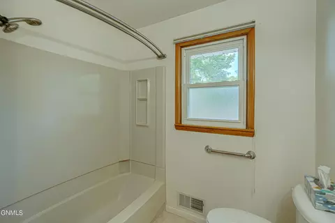 Bath - 2202 E Rosser Ave, Bismarck, ND 58501 photo 3 of 9