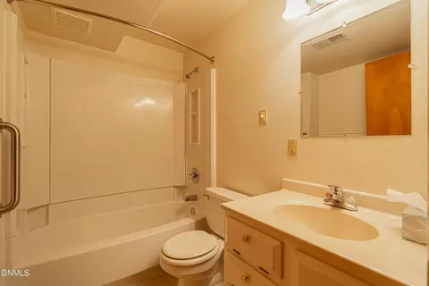 Bath - 2202 E Rosser Ave, Bismarck, ND 58501 photo 6 of 9