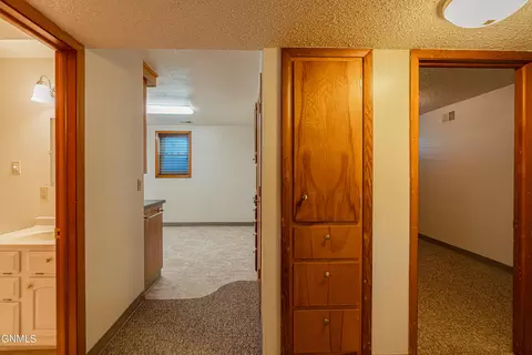 Entry Way - 2202 E Rosser Ave, Bismarck, ND 58501 photo 7 of 7