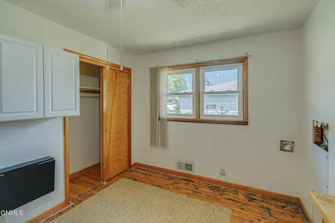 Bedroom - 2202 E Rosser Ave, Bismarck, ND 58501 photo 1 of 9