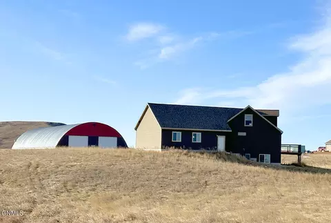 3015 107th Ave SW, Dickinson, ND 58601