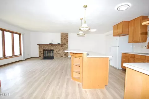 2822 3rd St NW, Sidney, MT 59270 photo 2