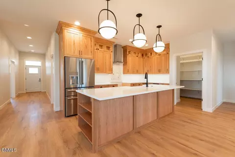 321 Flint Dr, Bismarck, ND 58503