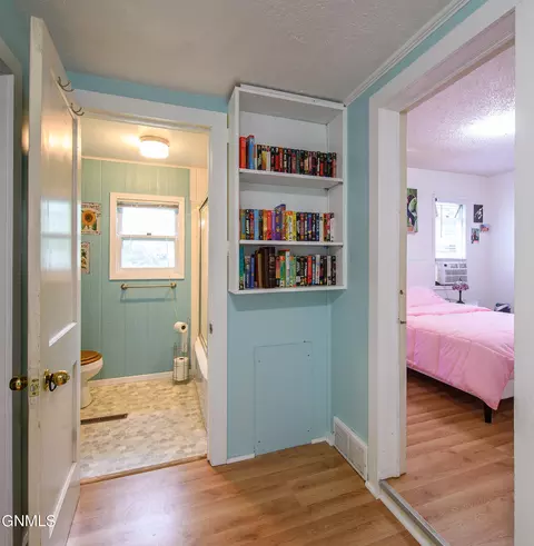 506 Grant St, Carson, ND 58529 photo 9