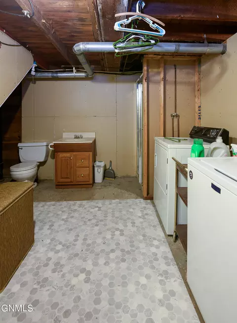 506 Grant St, Carson, ND 58529 photo 14