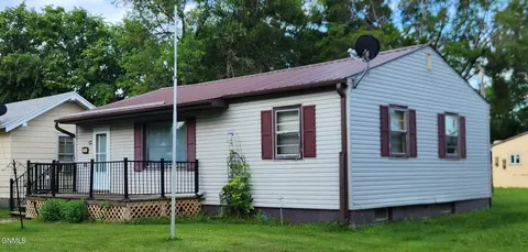 451 6th Ave NE, Valley City, ND 58072