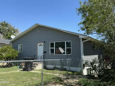 514 University Ave, Williston, ND 58801