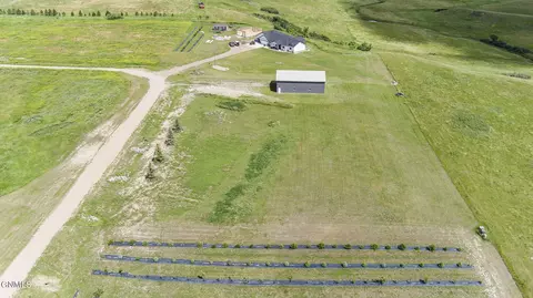 674 Harmony Lp, Hazen, ND 58545 photo 9