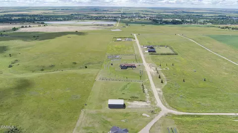 674 Harmony Lp, Hazen, ND 58545 photo 12