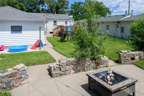 2531 B Ave E, Bismarck, ND 58501 photo 20