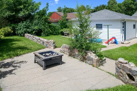 2531 B Ave E, Bismarck, ND 58501 photo 19