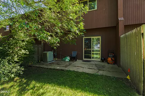 Exterior - 2023 11th Ave SE, Mandan, ND 58554 photo 2 of 2
