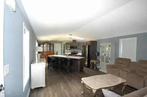 17 E 3rd St E, Fairview, MT 59221 photo 4