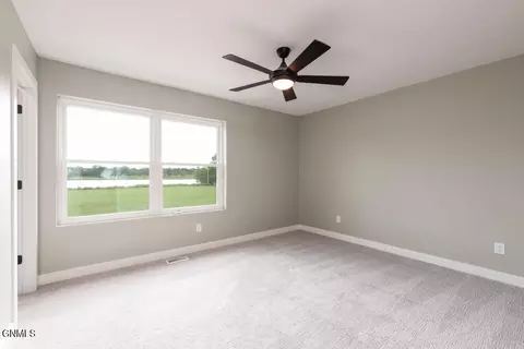 Bedroom - 2009 Pirates Loop SE, Mandan, ND 58554 photo 1 of 2