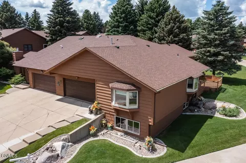 436 E Brandon Dr, Bismarck, ND 58503 photo 1