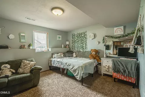 Bedroom - 4819 Calgary Ave E, Bismarck, ND 58503 photo 8 of 8