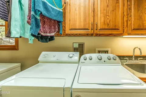 Other - 3105 Dublin Dr, Bismarck, ND 58503 photo 9 of 45