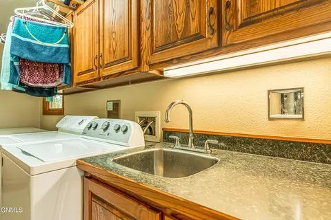 Other - 3105 Dublin Dr, Bismarck, ND 58503 photo 8 of 45