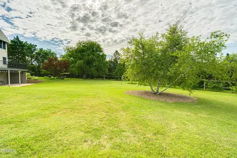 Exterior - 3105 Dublin Dr, Bismarck, ND 58503 photo 13 of 22