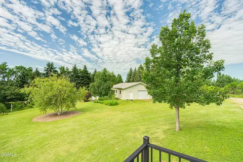 Exterior - 3105 Dublin Dr, Bismarck, ND 58503 photo 8 of 22