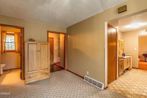 Bedroom - 3105 Dublin Dr, Bismarck, ND 58503 photo 1 of 10