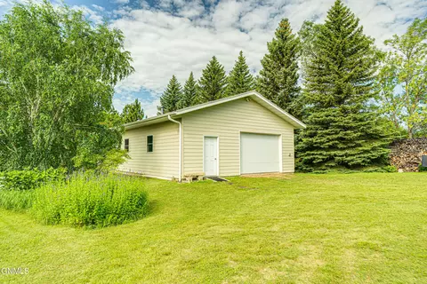 Other - 3105 Dublin Dr, Bismarck, ND 58503 photo 45 of 45