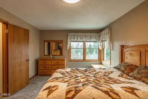 Bedroom - 3105 Dublin Dr, Bismarck, ND 58503 photo 3 of 10