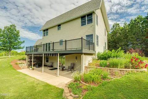 Exterior - 3105 Dublin Dr, Bismarck, ND 58503 photo 2 of 22