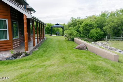 Exterior - 5575 Co Rd 63, Adrian, ND 58472 photo 11 of 22