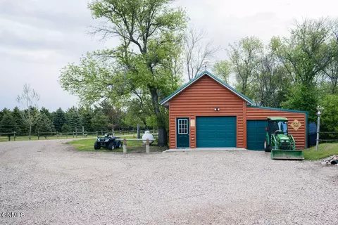 Exterior - 5575 Co Rd 63, Adrian, ND 58472 photo 8 of 22