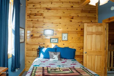 Bedroom - 5575 Co Rd 63, Adrian, ND 58472 photo 4 of 5