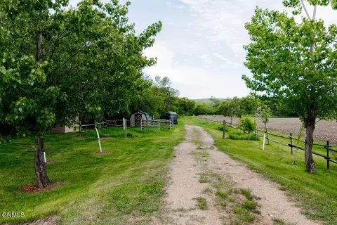 Exterior - 5575 Co Rd 63, Adrian, ND 58472 photo 12 of 22