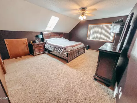 2213 Main Ct, Williston, ND 58801 photo 19