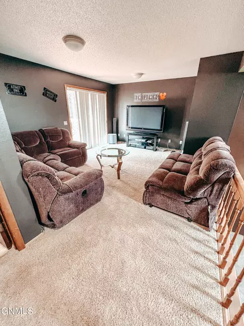 2213 Main Ct, Williston, ND 58801 photo 16