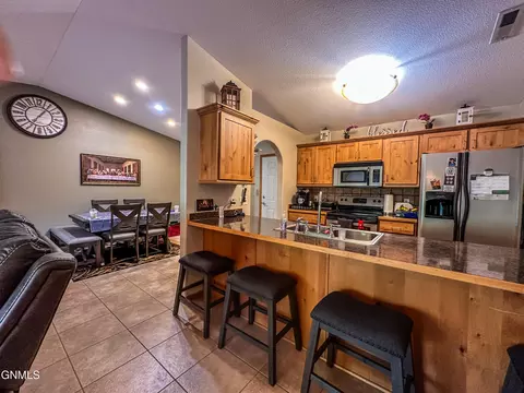 2100 Sundancer Loop SE, Mandan, ND 58554 photo 32