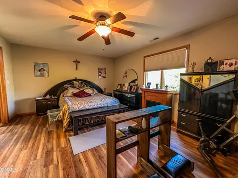 2100 Sundancer Loop SE, Mandan, ND 58554 photo 21