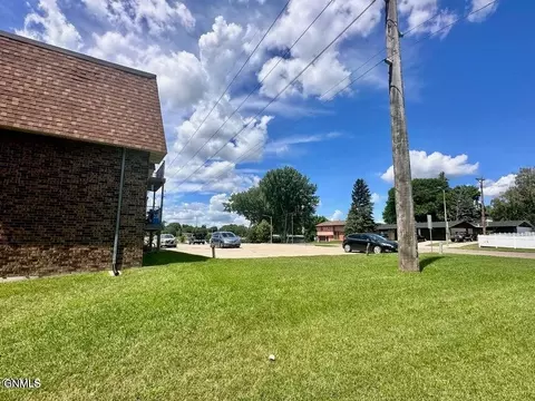2812 E Rosser Ave, Bismarck, ND 58501 photo 12
