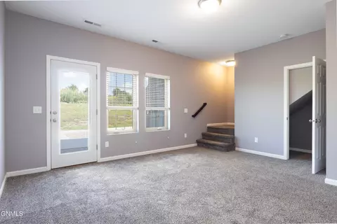 4001 E Calgary Ave, Bismarck, ND 58503 photo 24