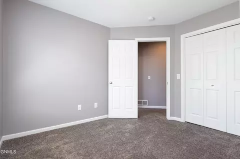4001 E Calgary Ave, Bismarck, ND 58503 photo 19