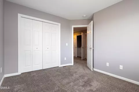 4001 E Calgary Ave, Bismarck, ND 58503 photo 21