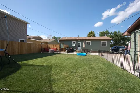 718 9th St SW, Sidney, MT 59270 photo 17
