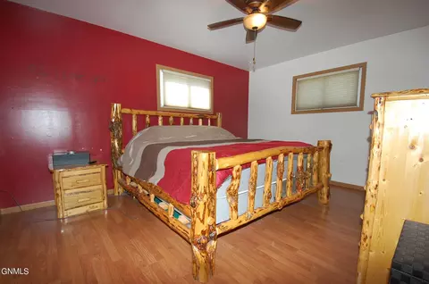 718 9th St SW, Sidney, MT 59270 photo 7