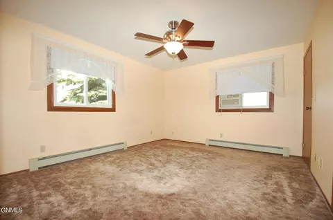 Bedroom - 1102 Safflower Ln, Sidney, MT 59270 photo 1 of 5