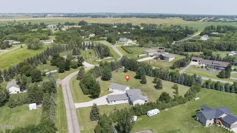 View/Area - 5027 Flatrock Loop, Bismarck, ND 58503 photo 3 of 11