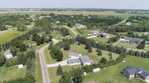 View/Area - 5027 Flatrock Loop, Bismarck, ND 58503 photo 10 of 11