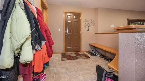 Entry Way - 5027 Flatrock Loop, Bismarck, ND 58503 photo 4 of 4