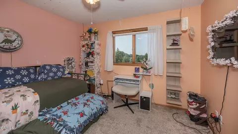 Bedroom - 5027 Flatrock Loop, Bismarck, ND 58503 photo 3 of 5