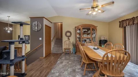 Dining - 5027 Flatrock Loop, Bismarck, ND 58503 photo 3 of 3