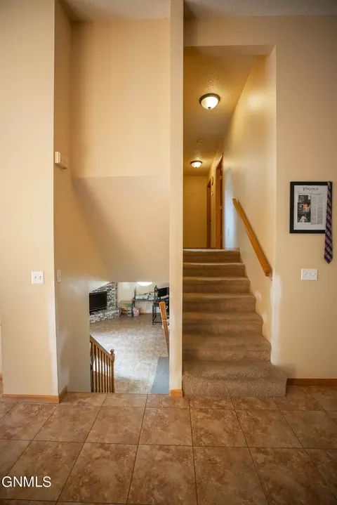 4729 Pintail Loop SE, Mandan, ND 58554 photo 16